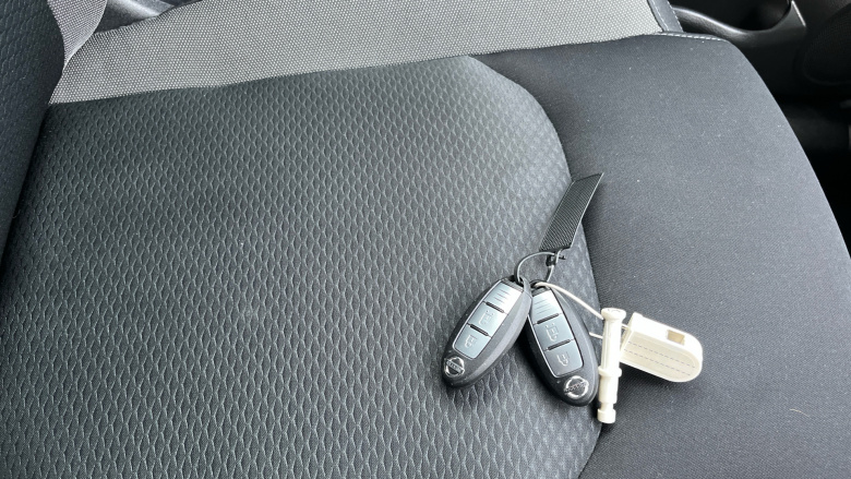 Nissan Qashqai 1.3 DiG-T N-Connecta 5dr [Glass Roof Pack] Petrol Hatchback